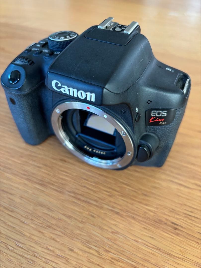 Canon EOS Kiss X18i カメラ ボディ本体【ジャンク品扱い】