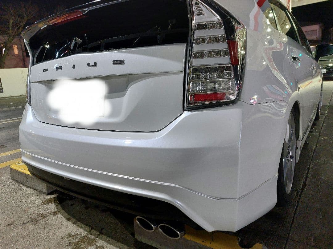 限定値下げ！！ プリウス30リアガーニッシュ スムージング - メルカリ