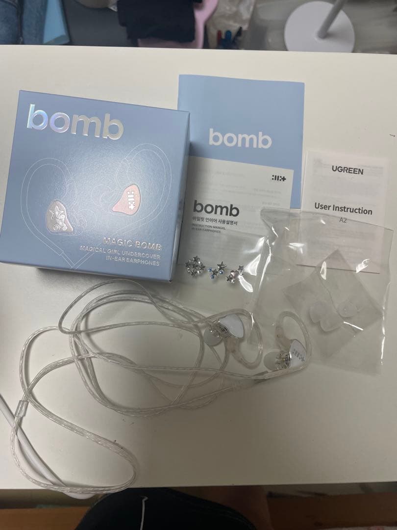 ILLIT アイリット 3rd Miniアルバムbomb イヤモニ風イヤホン - メルカリ