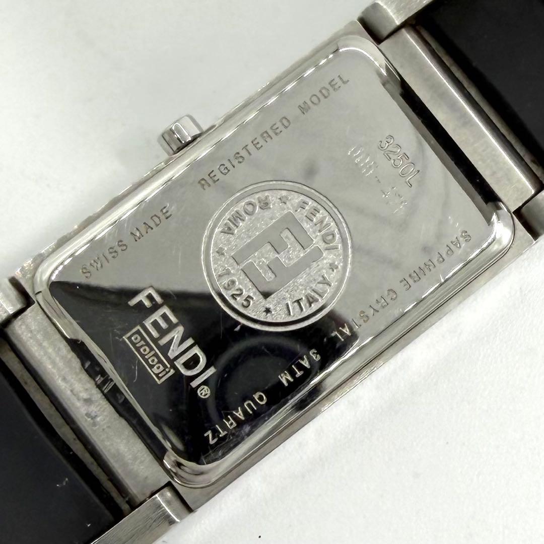 新品電池/稼働品】フェンディ 3250L バングルウォッチ ズッカ F柄 SS