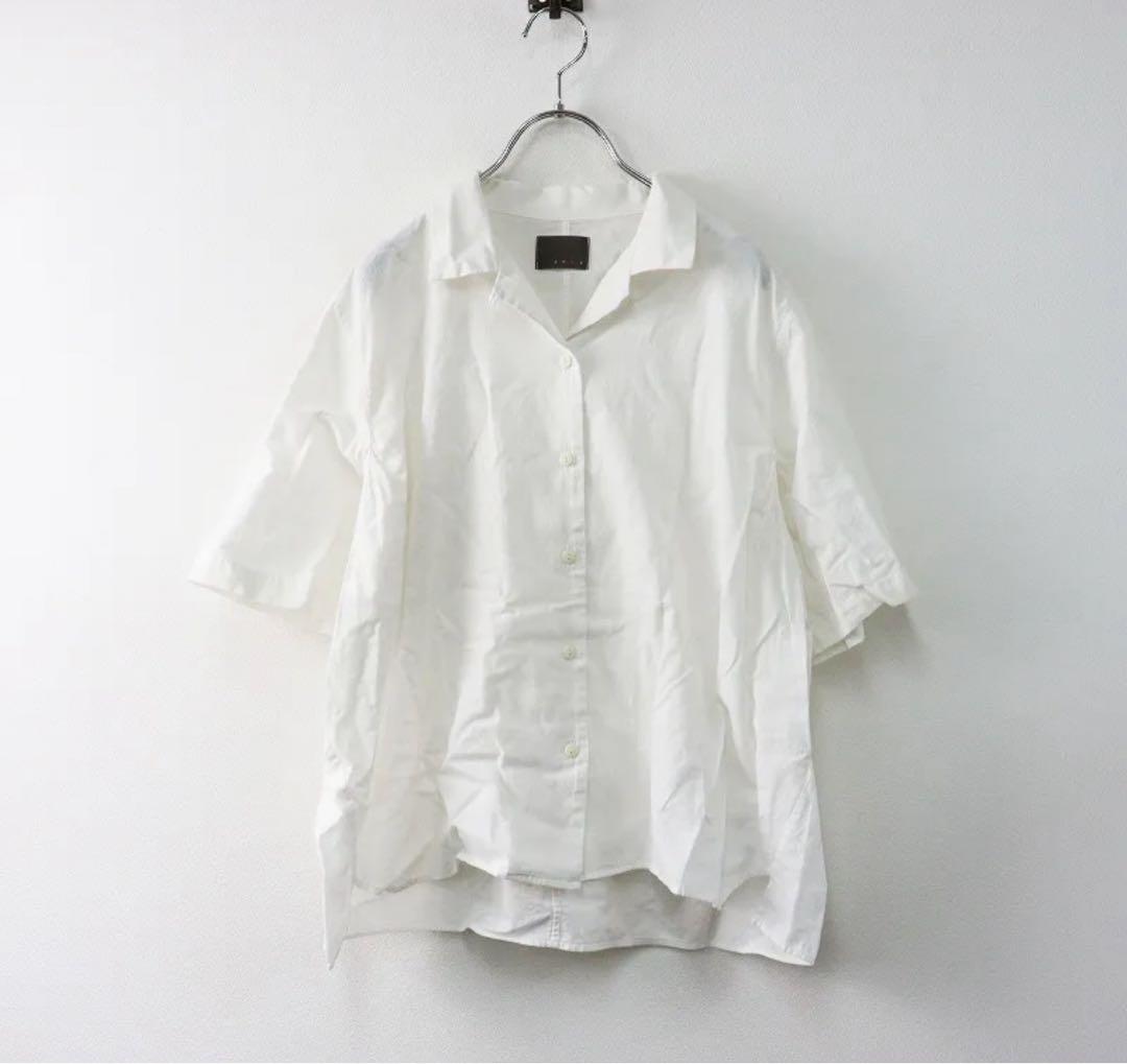 オローネ タンディTANDEY 綿麻半袖シャツ/ホワイトブラウス スタンドカラー 定価1.7万】TANDEY オローネ *コットンノーカラー半袖シャツ*黒