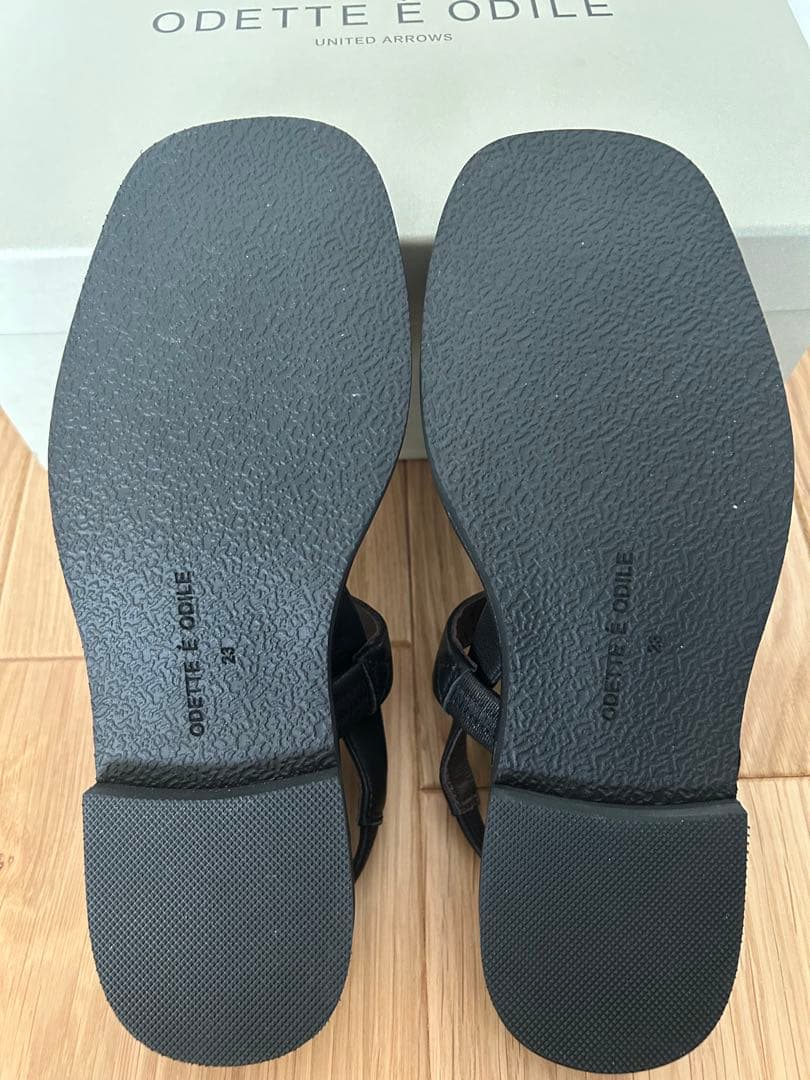 新品 オデットエオディール インサイドセパレートソフトサンダル