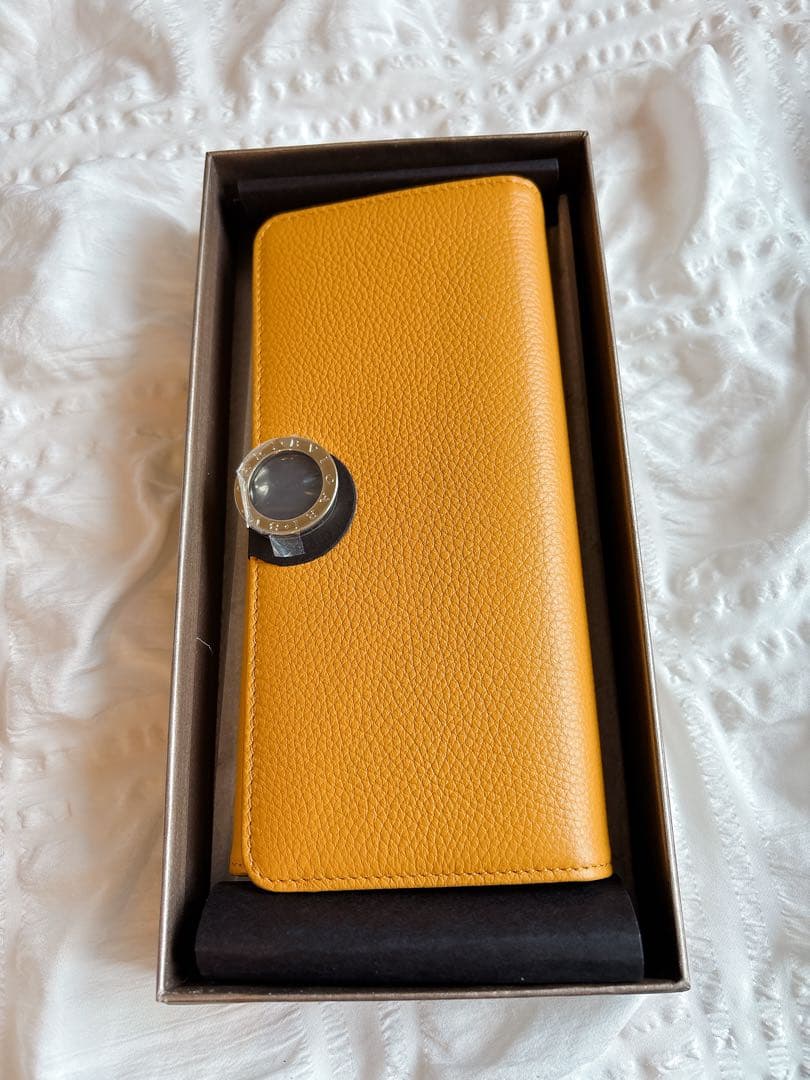 ☆新品未使用☆ BVLGARI 二つ折り長財布 SAFFRON AMBER - メルカリ