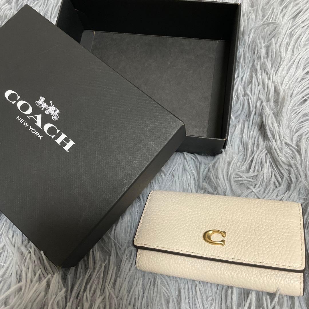 COACH ホワイトレザー キーケース コーチ COACH キーケース レディース （ホワイト） -ファッション通販