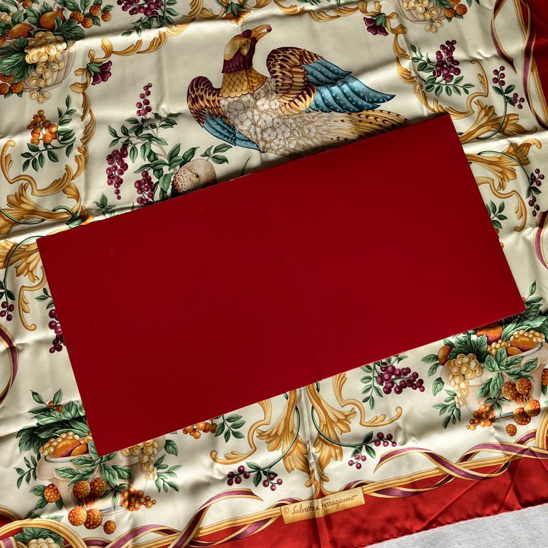 Sakado Express様 サルヴァトーレフェラガモ スカーフ ヴィンテージ