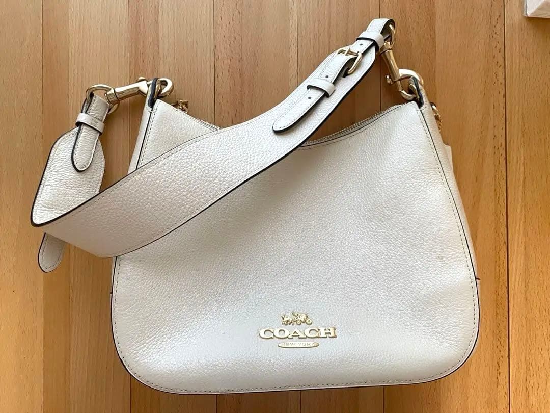COACH ホワイト レザー ショルダーバッグ