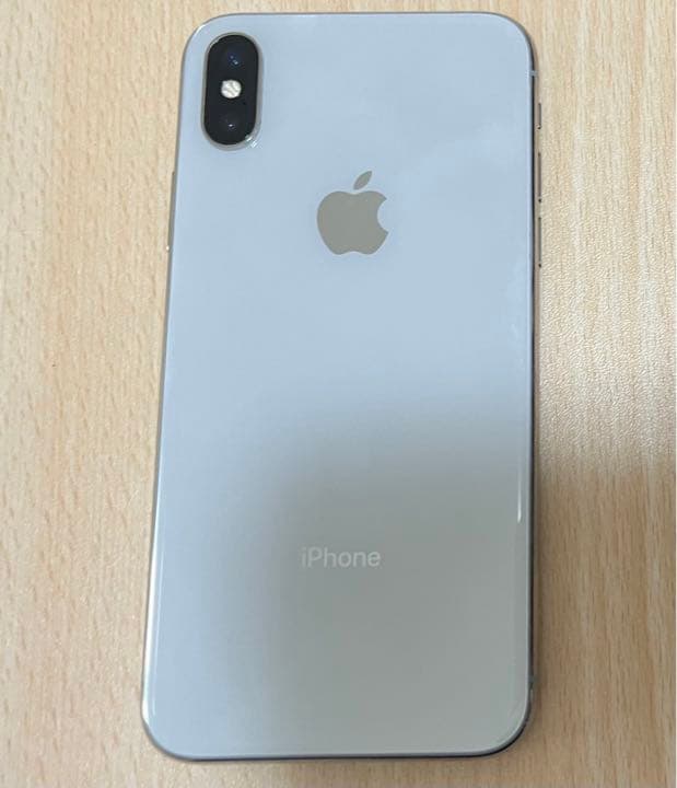断然お得！ iPhone X Silver 256 GB SIMフリー スマートフォン本体