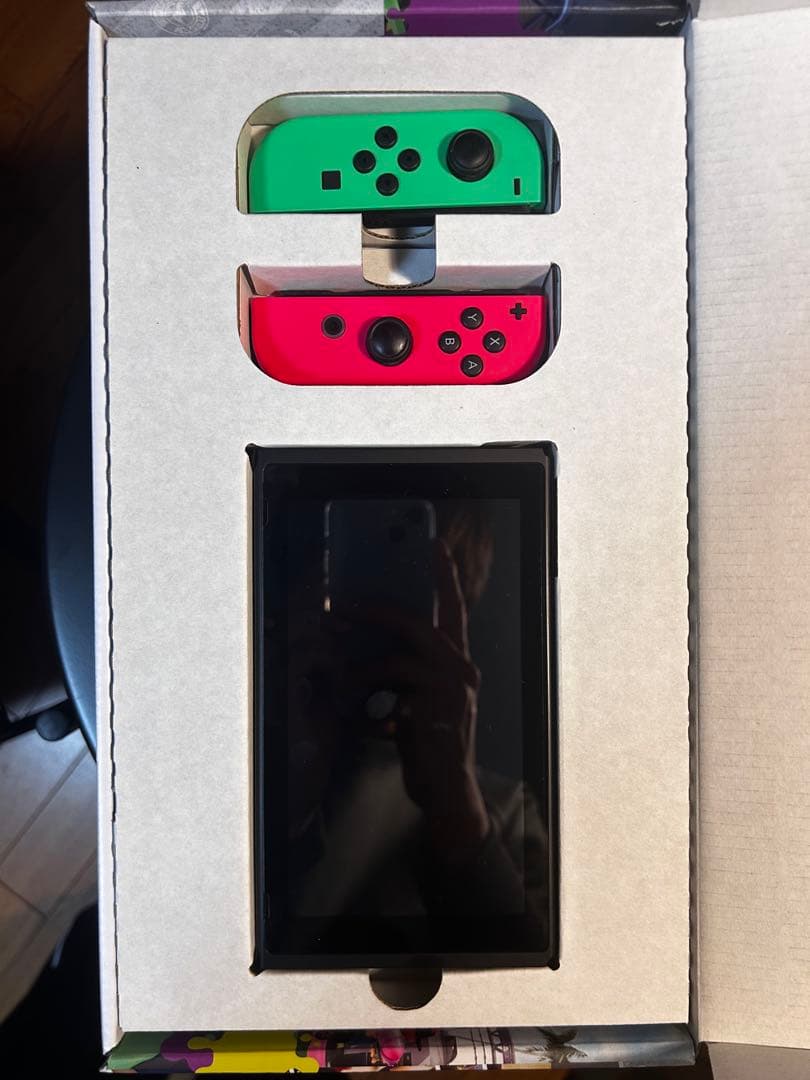 Nintendo Switch 本体 グリーン/レッド - メルカリ