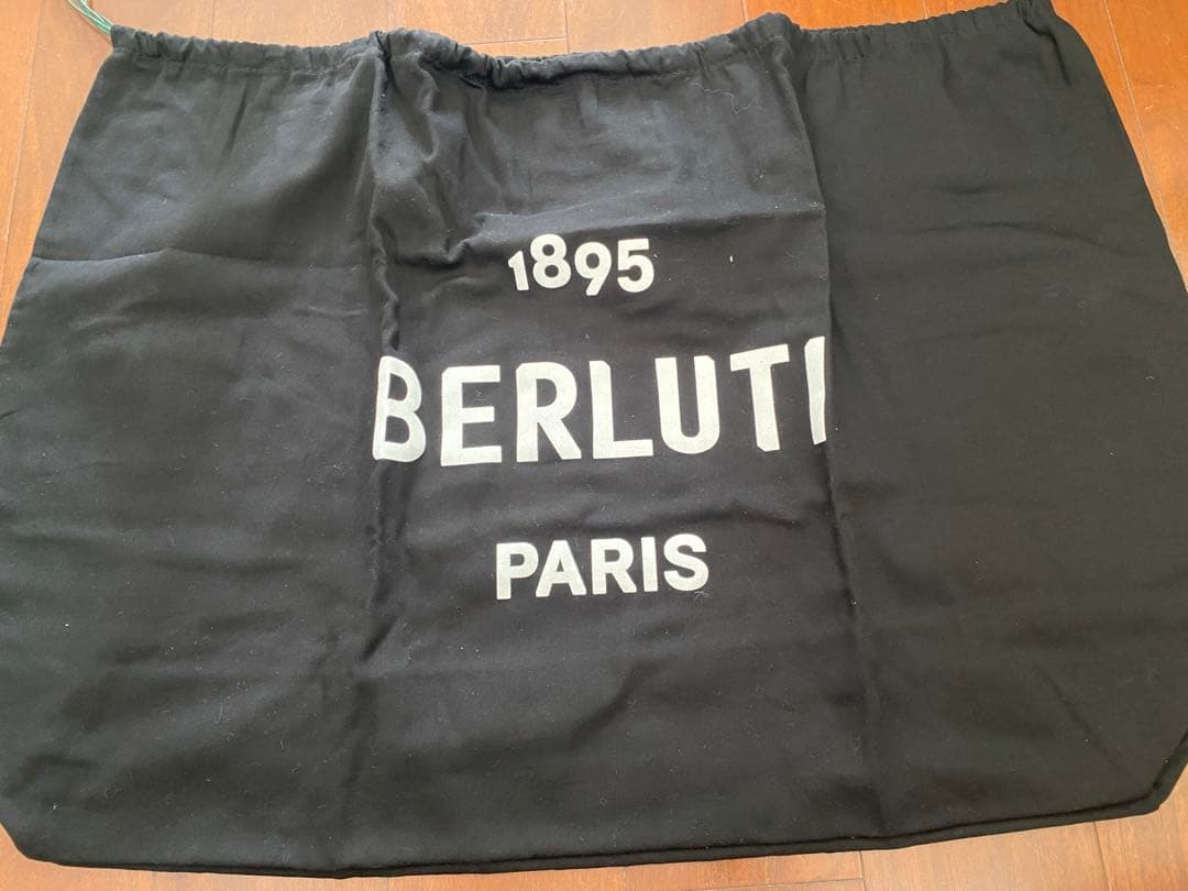 BERLUTI 巾着袋 2026年最新】巾着 ベルルッティの人気アイテム - メルカリ