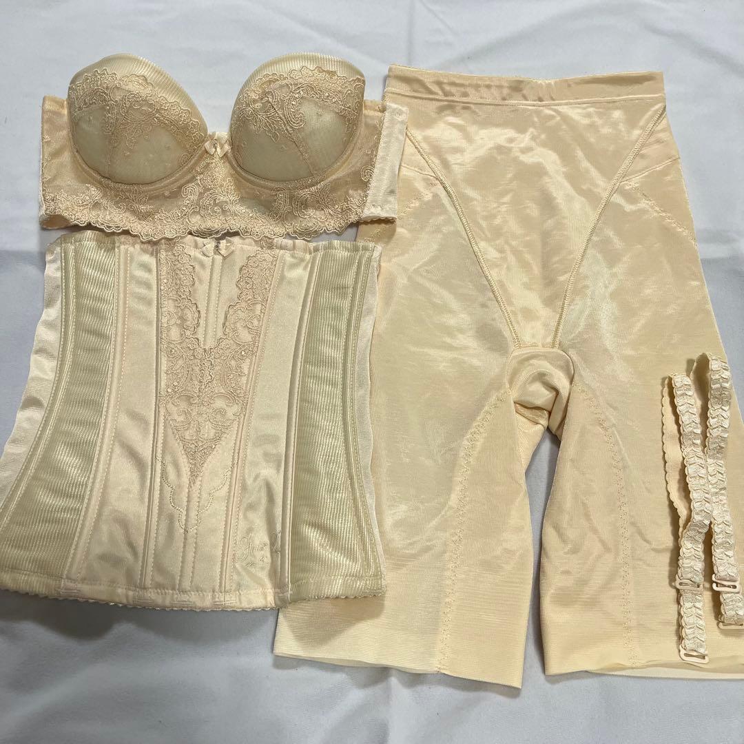 フォーシス B65 58 58 フォーシスアンドカンパニー ブライダルインナー