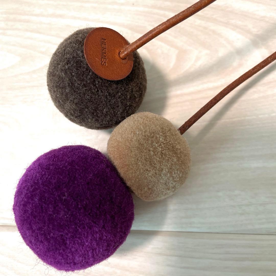 エルメス ポンポンチャーム バッグチャーム ウールポンポン - メルカリ