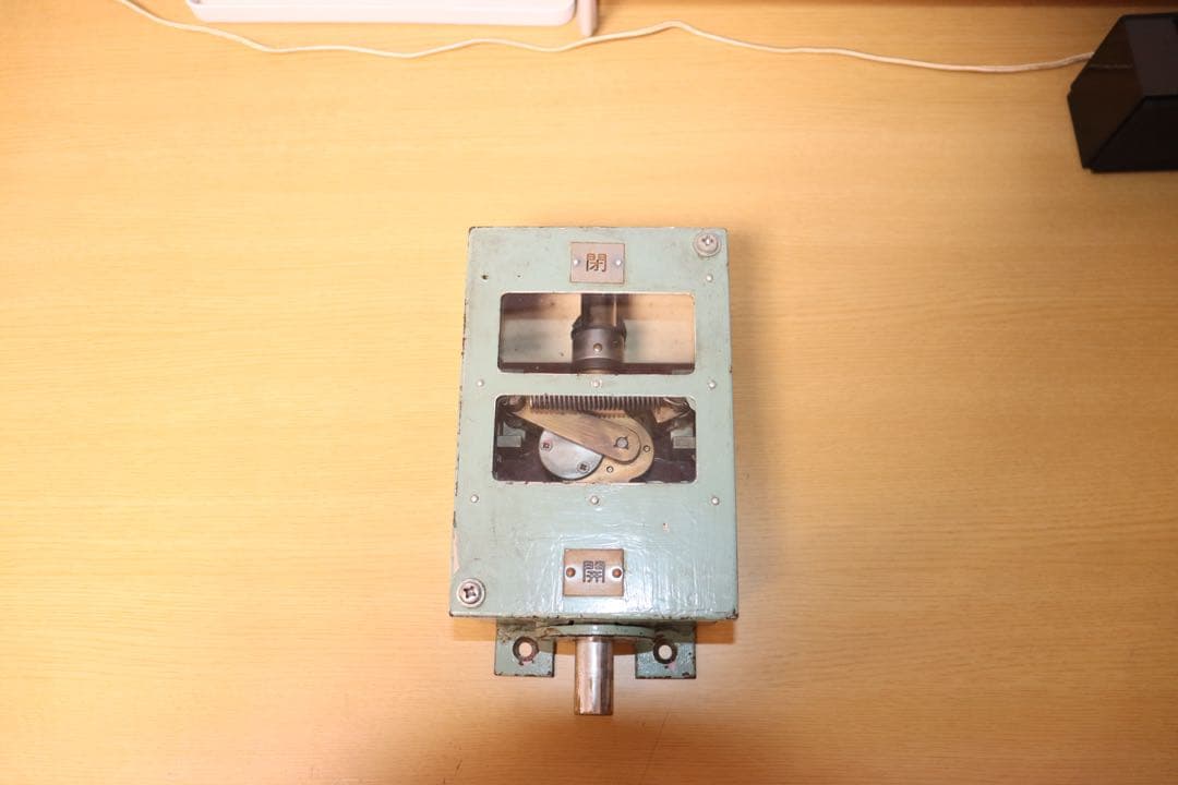 西武鉄道 車掌スイッチ 鉄道部品】車掌スイッチ 西武鉄道の通販 by KWT｜ラクマ