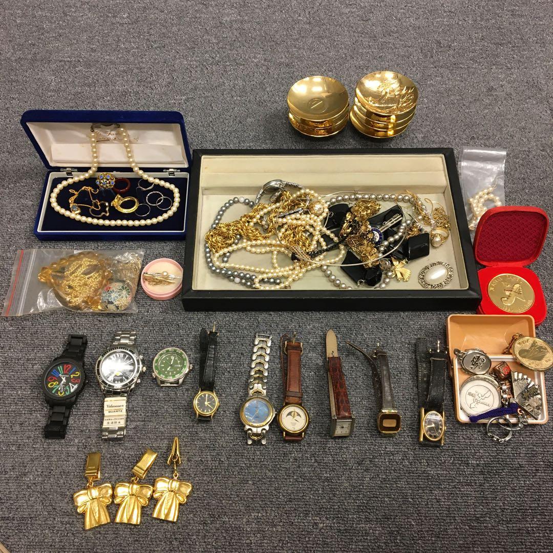 遺品整理品 アクセサリー 時計等 まとめ売り - メルカリ