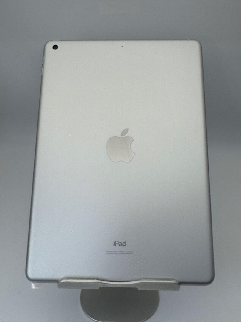 ipad 2020 第8世代128GB シルバー - メルカリ