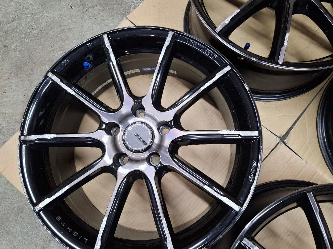 レイズ グラムライツ ホイール 4本 7.5J 18インチ 114.3　送料込み