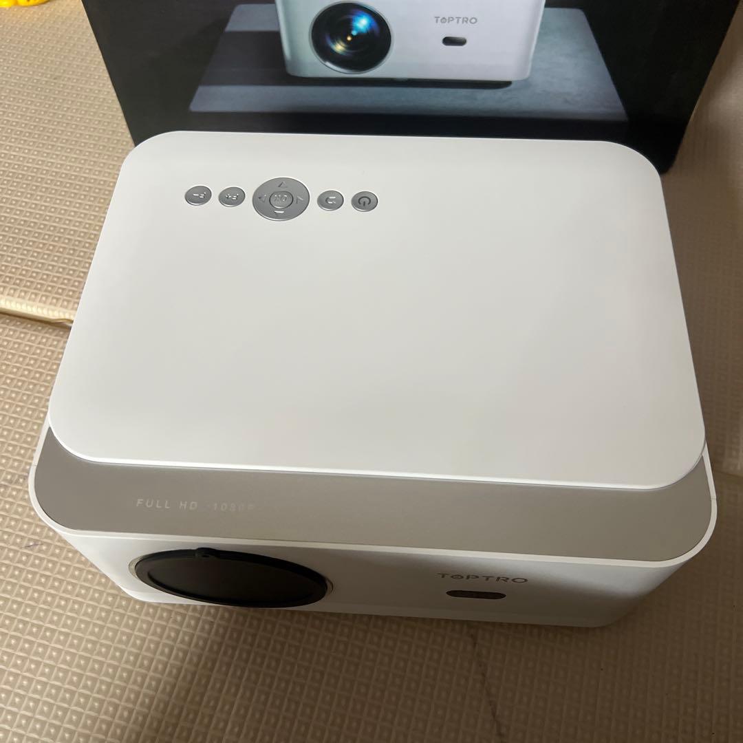 TOPTRO X6 プロジェクター本体 一回使用 - メルカリ