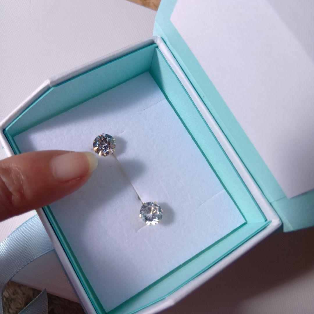 K18YG純正♥新タイプモアサナイト6ミリダイヤモンドピアス2.28ct