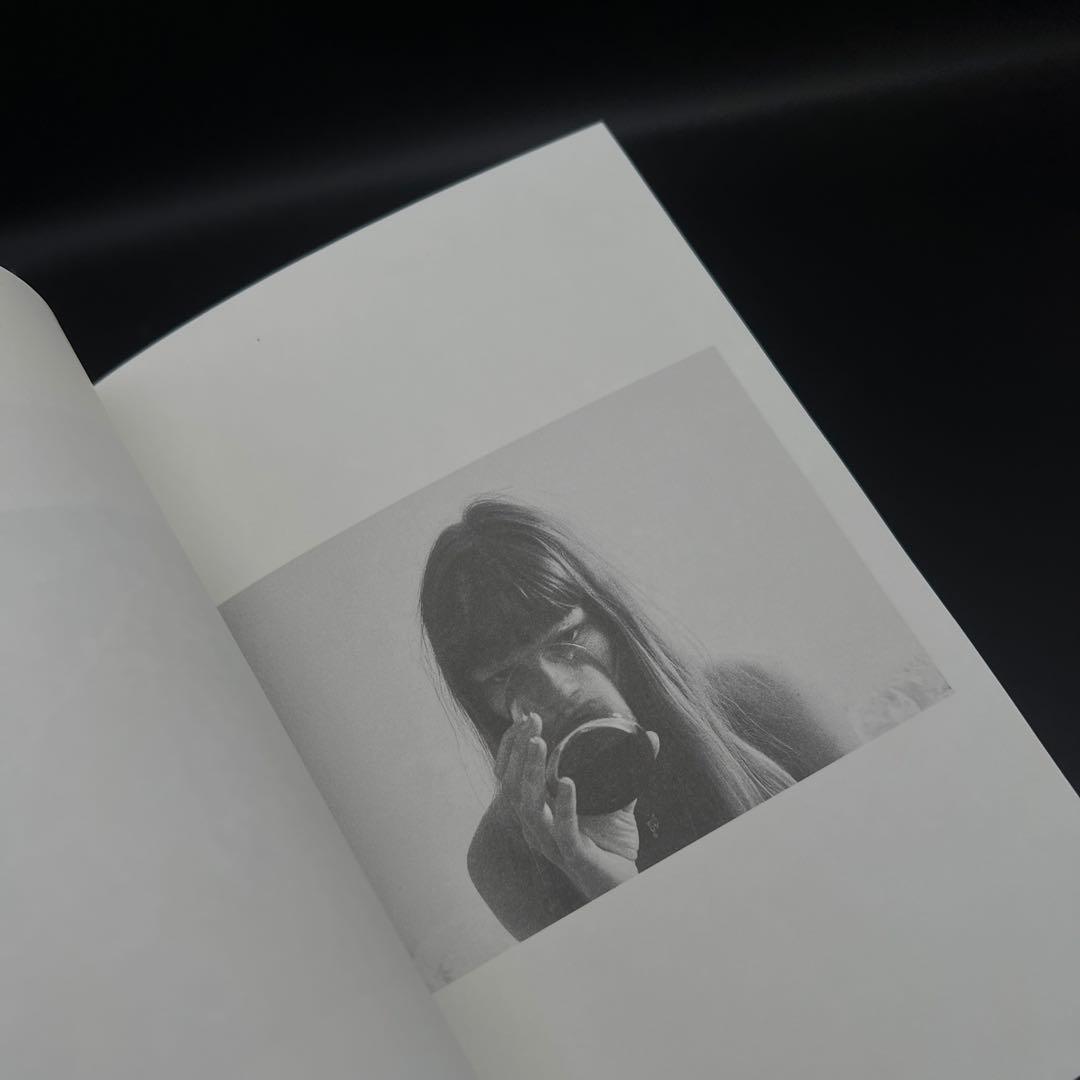 サイン入り】Lina Scheynius 10 リナ・シェイニウス 写真集 - メルカリ