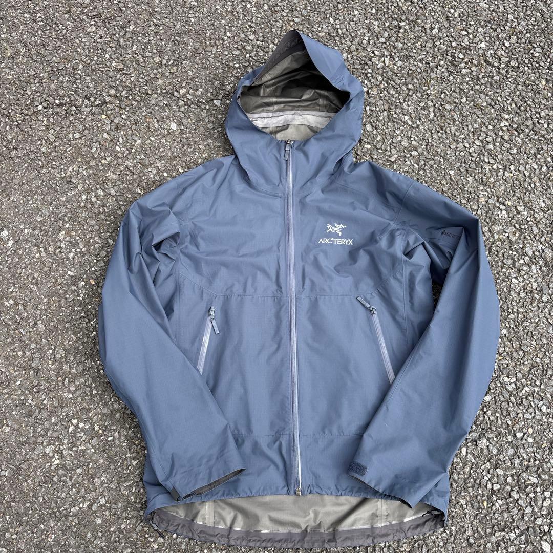 ARC'TERYX マウンテンパーカー M グレーネイビー - メルカリ