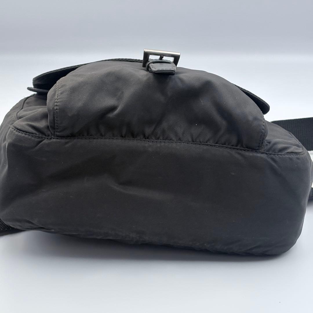 PRADAナイロンメッセンジャーバッグ VELA SPORT ブラック男女兼用