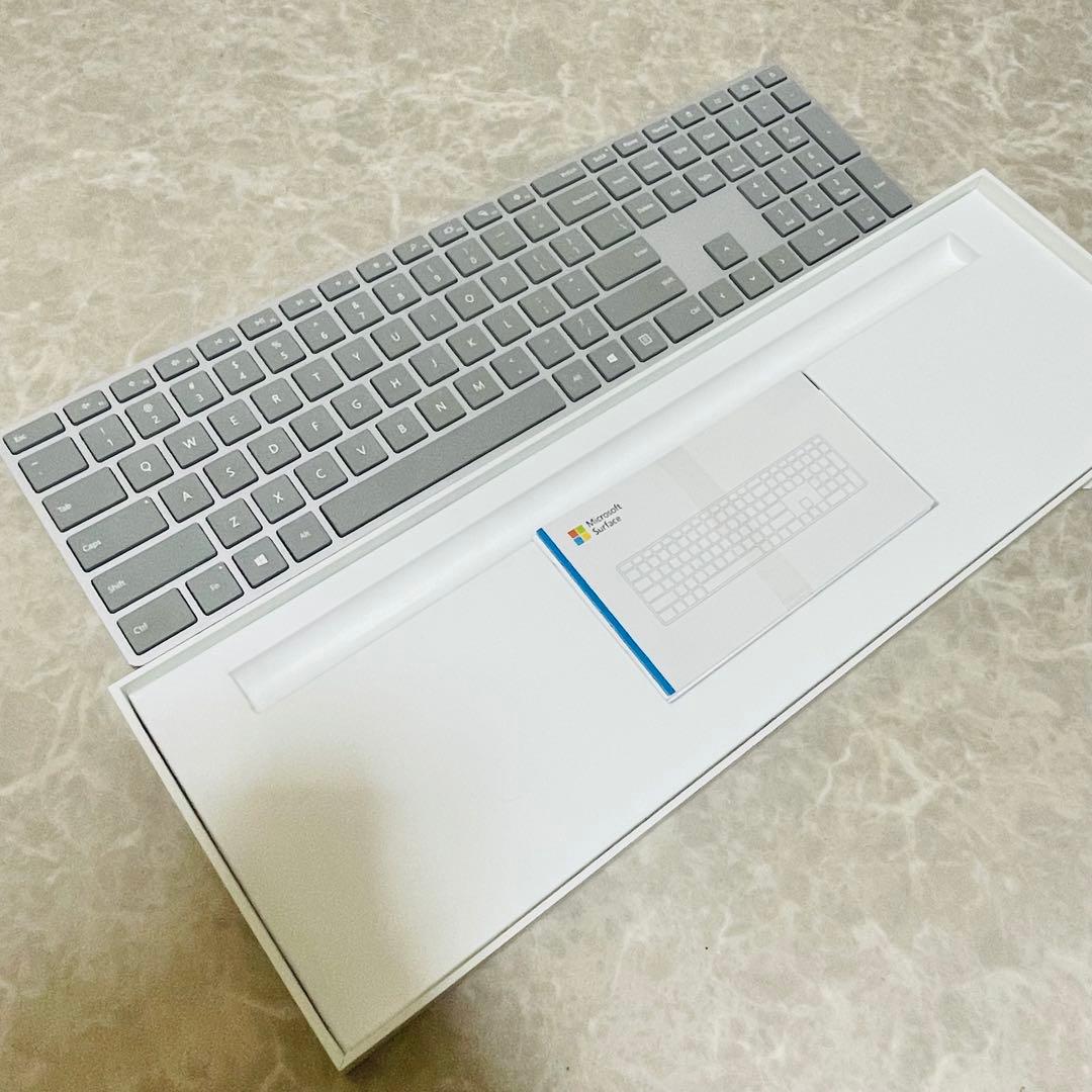 未使用　純正　Microsoft surface ワイヤレスキーボード　1742