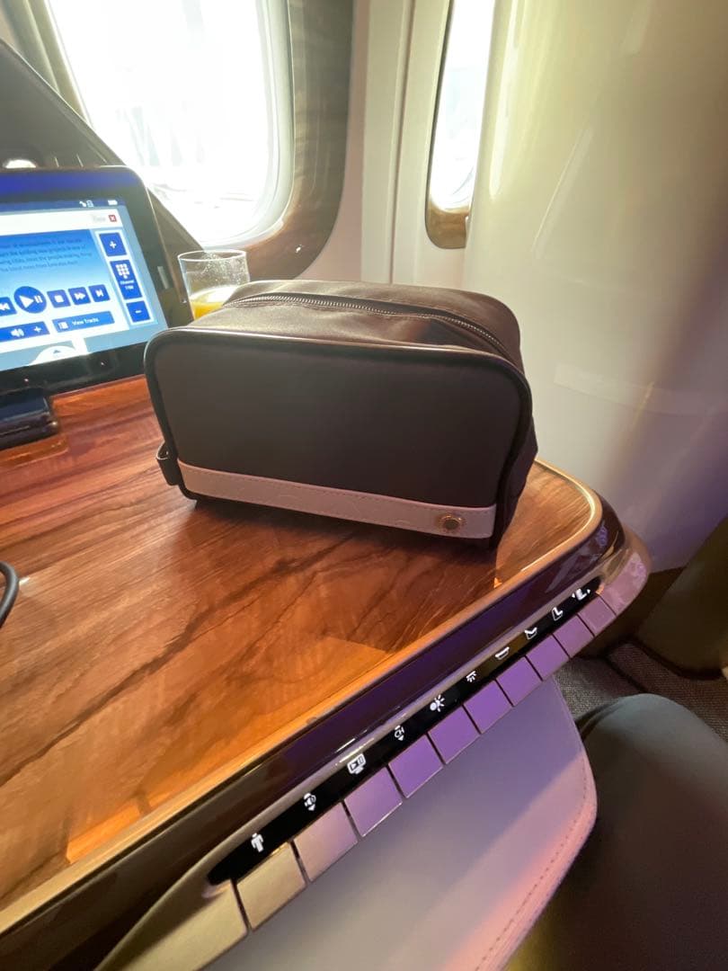 エミレーツ航空 アメニティ② ビジネスクラス 未開封 - メルカリ