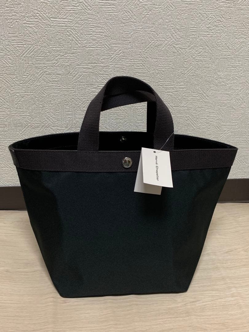 マ*ン様 エルベシャプリエ 707c ノワール人気色黒舟形 トートバッグ M