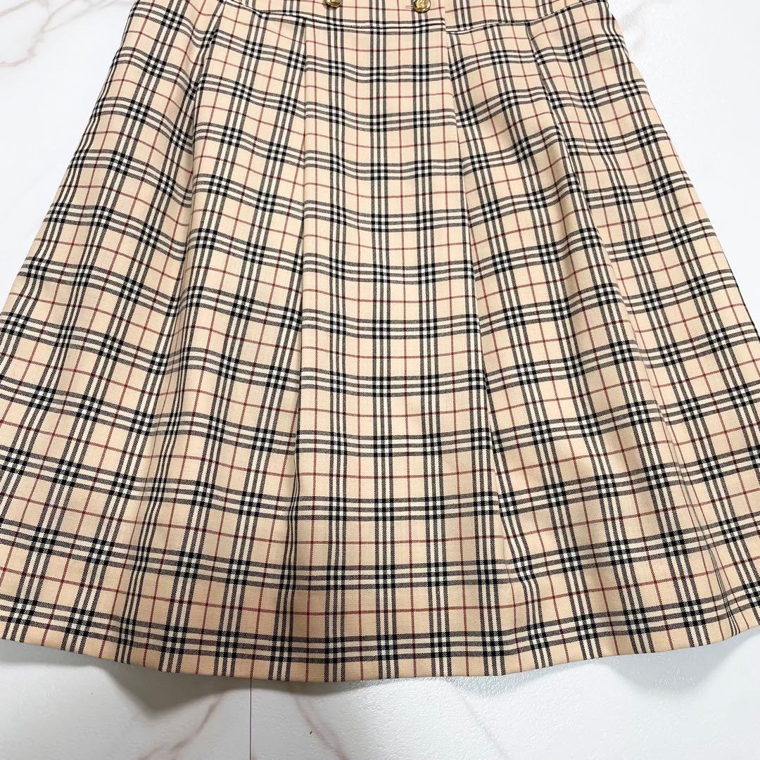 美品✨ BURBERRY ワンピース ノバチェック 白襟 金ボタン 130 - メルカリ