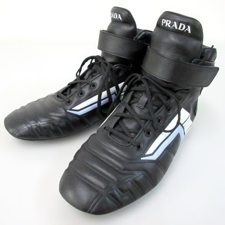 定価16,5万円の7割引プラダprada新品未使用イタリア製レザースニーカー