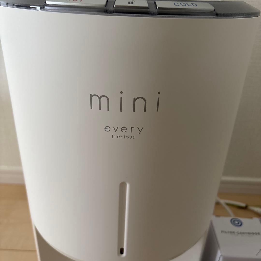 ウォーターサーバーmini everyfreciousカートリッジ 譲渡書付き - メルカリ