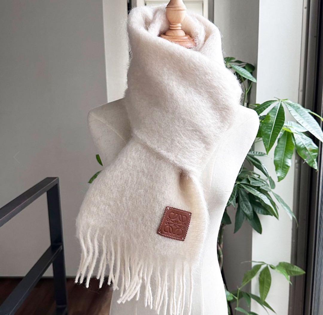 ロエベ マフラー モヘア ホワイト 白 - メルカリ