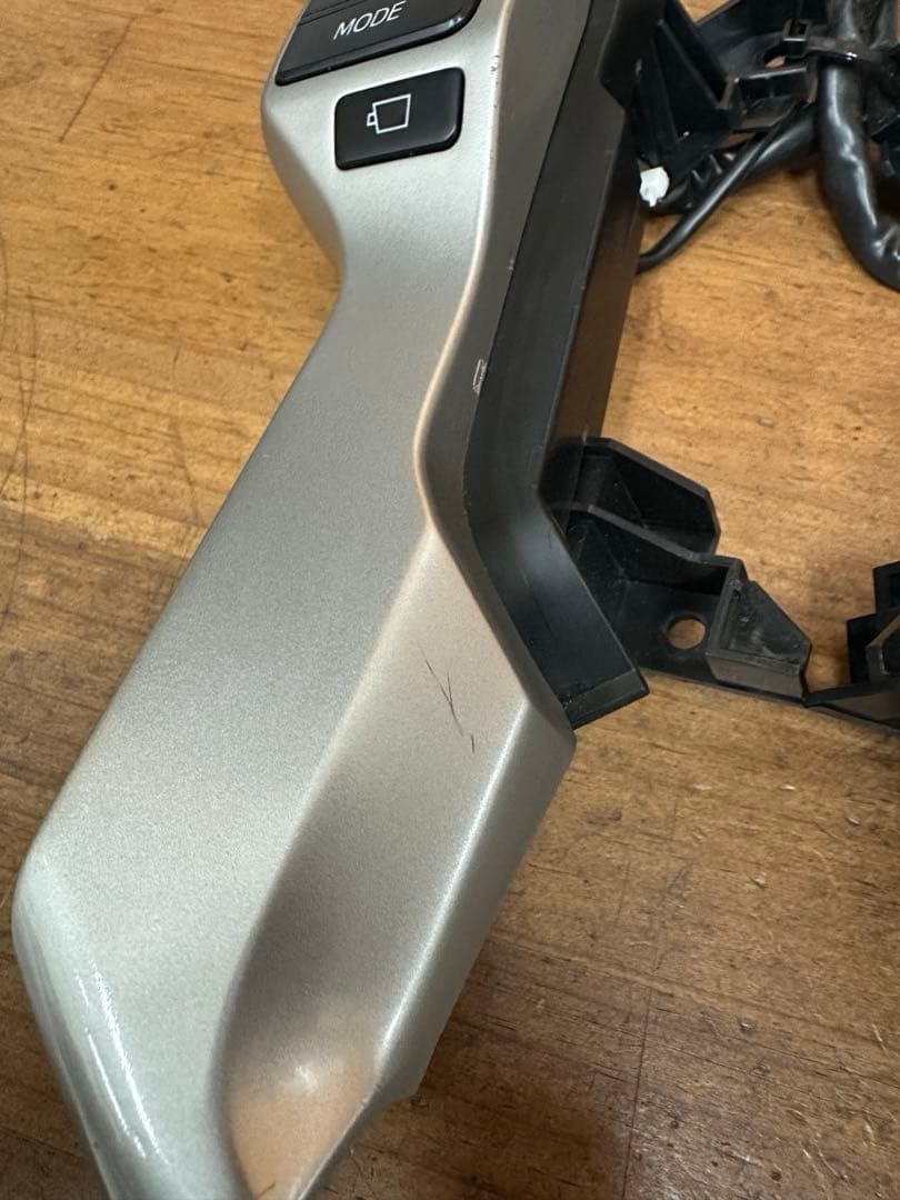 ランクル プラド150 TZ-G用 ステアリングスイッチ 前期 中期 - メルカリ