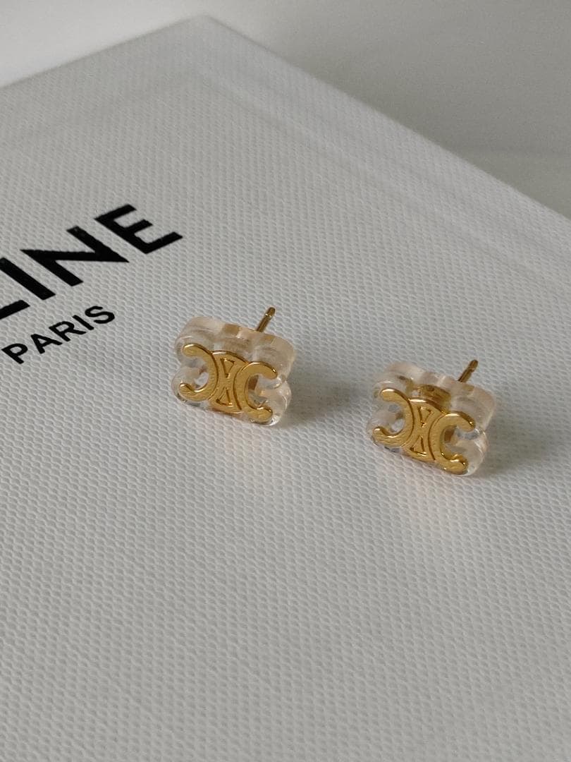 美品セリーヌ ピアス 超可愛い/人気/早い者勝ち - メルカリ