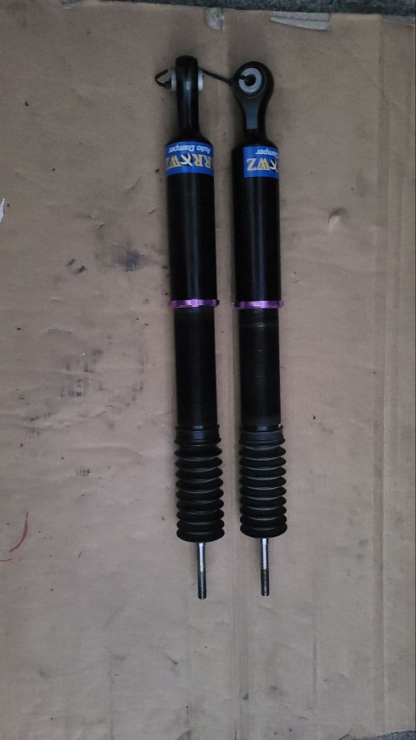 HIIK5378様専用 ダイハツ リアショック 固着有り 車高調用？