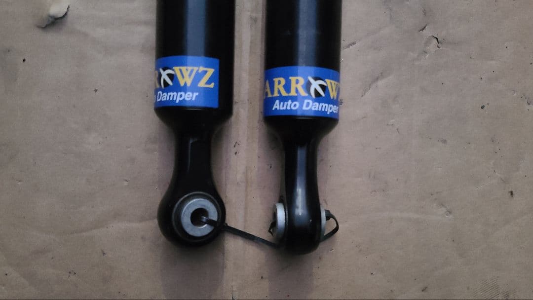 HIIK5378様専用 ダイハツ リアショック 固着有り 車高調用？