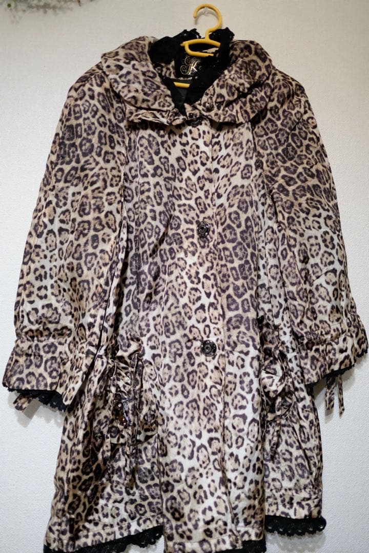 伊太利屋 豹柄 コート - メルカリ