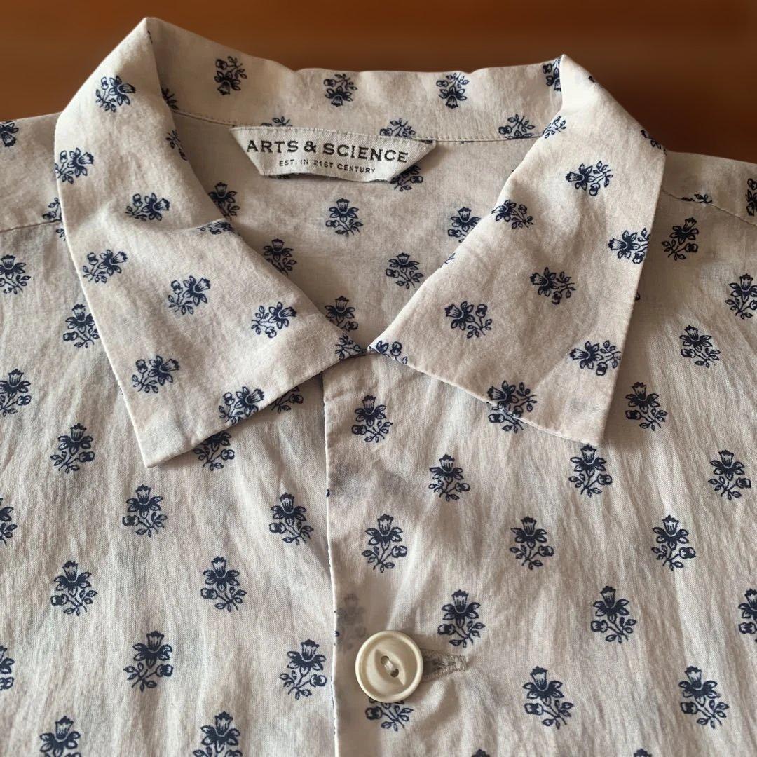 値下げ】ARTS & SCIENCE 花柄 半袖シャツ