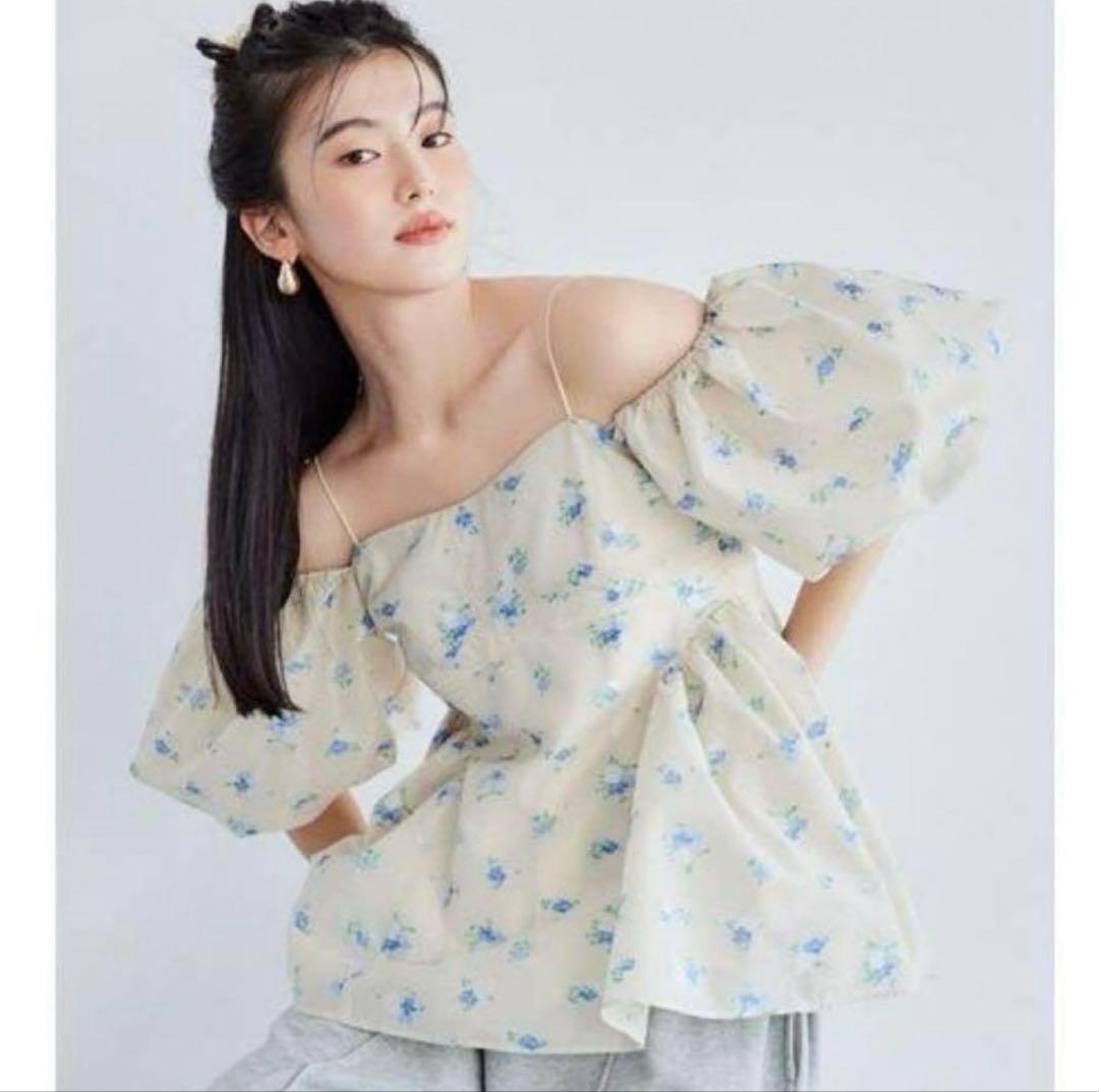 正規品】リリーブラウン♡3wayシアージャガードペプラムブラウス