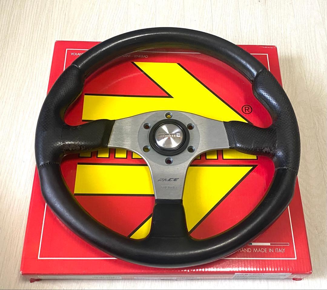 定番 MOMO race ステアリング 35Φ モモステ ステアリング 走り屋