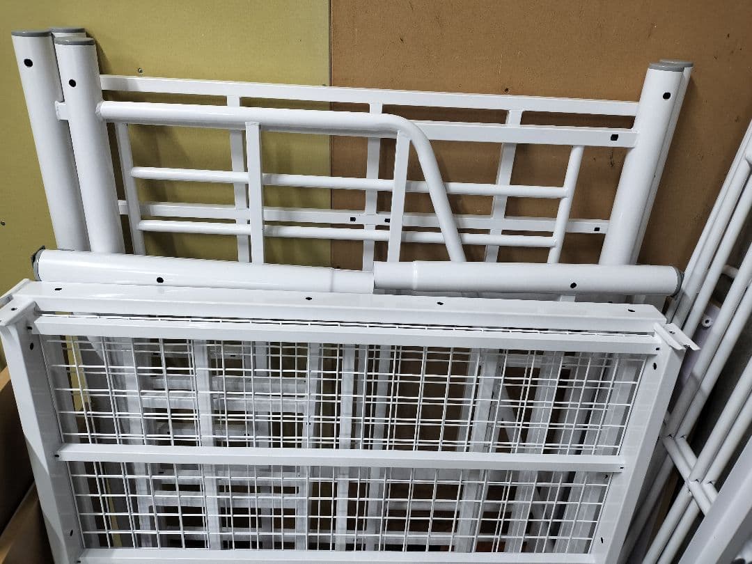 千葉市花見川区引取限定】ROSTEM 階段付きパイプロフトベッド ホワイト