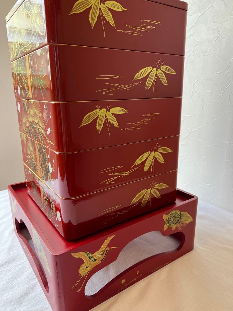 華やかな新年に！新品未使用会津塗五段重箱台付き 慶事松竹梅鶴亀柄