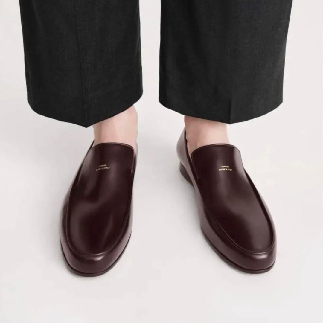 【TOTEM】オーバル　レザーローファー　バーガンディー EU40 TOTEM】オーバル レザーローファー バーガンディー EU40 - メルカリ