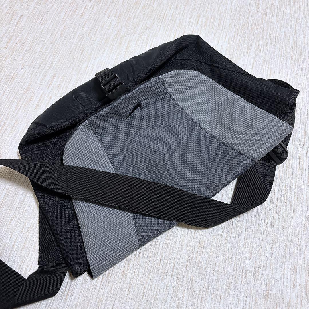 NIKE ナイキ ショルダーバッグ メッセンジャーバッグ 00s 黒 Y2K