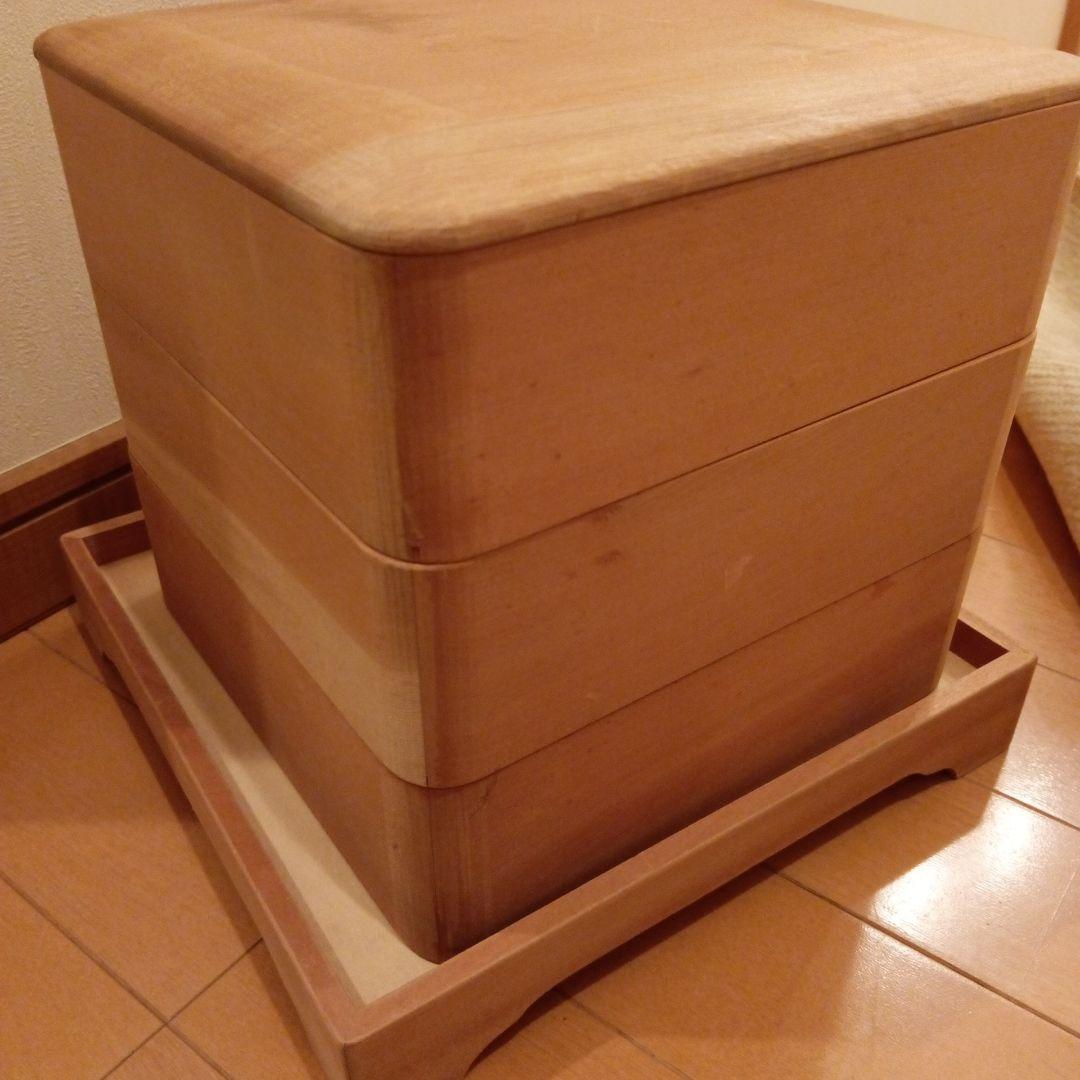 鎌倉彫木地　カツラ材台付重箱　木彫材料