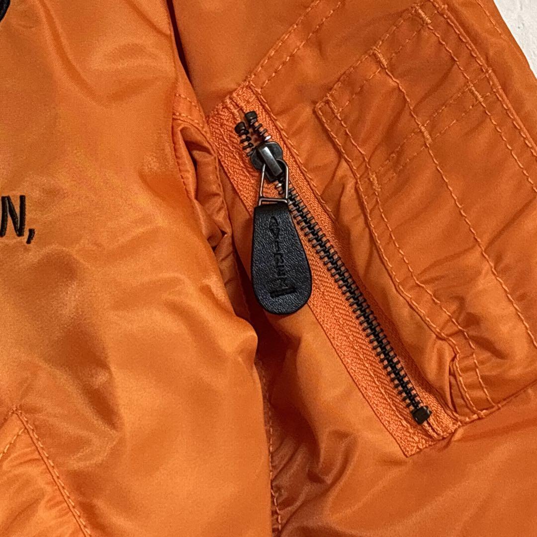 【新品タグ付き】　AVIREX フライトジャケット Fサイズ　　オレンジ