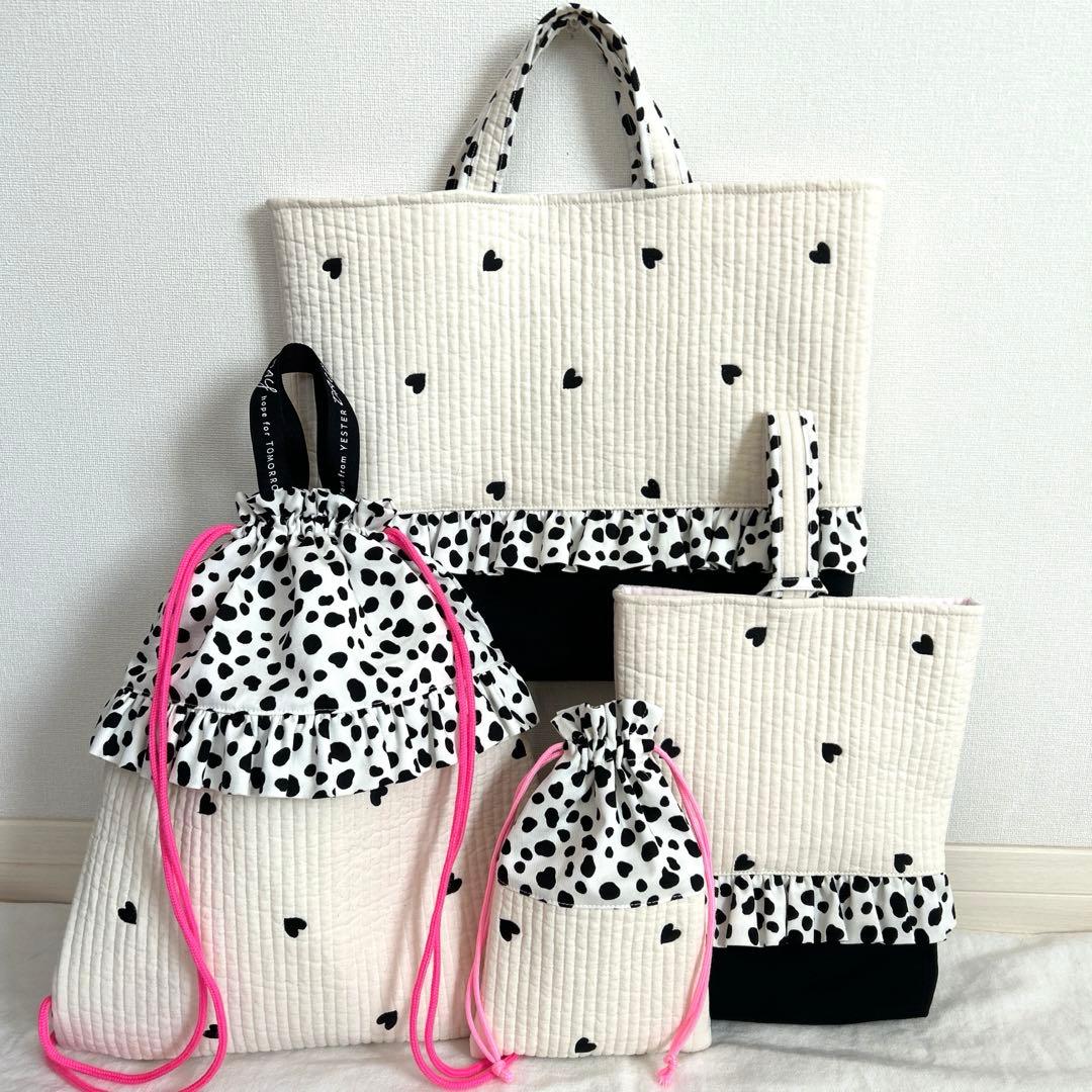 入園入学4点セット　【白地黒ハートヌビ×ダルメシアン】　女の子　ナップサック 入園入学2点セット 【白地黒ハートヌビ×ダルメシアン】 女の子