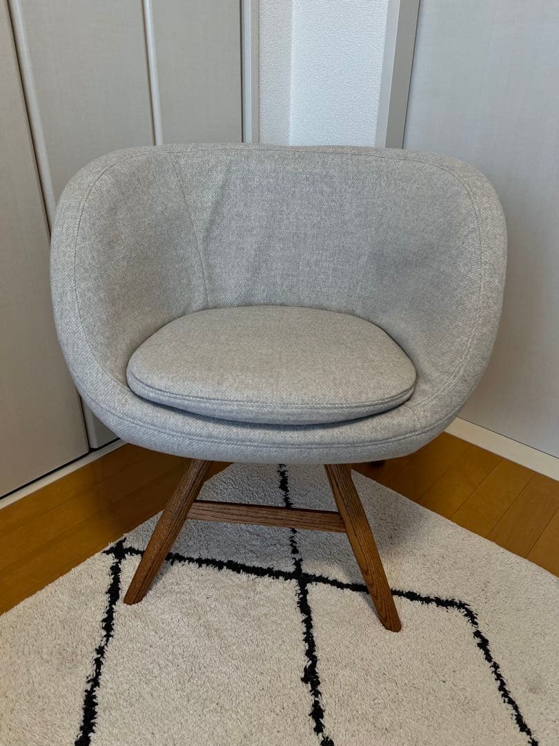 M-ROUND CHAIR ML COVERING オーク材回転チェア 大人気 M-ROUND CHAIR ML COVERING オーク材回転チェア - メルカリ