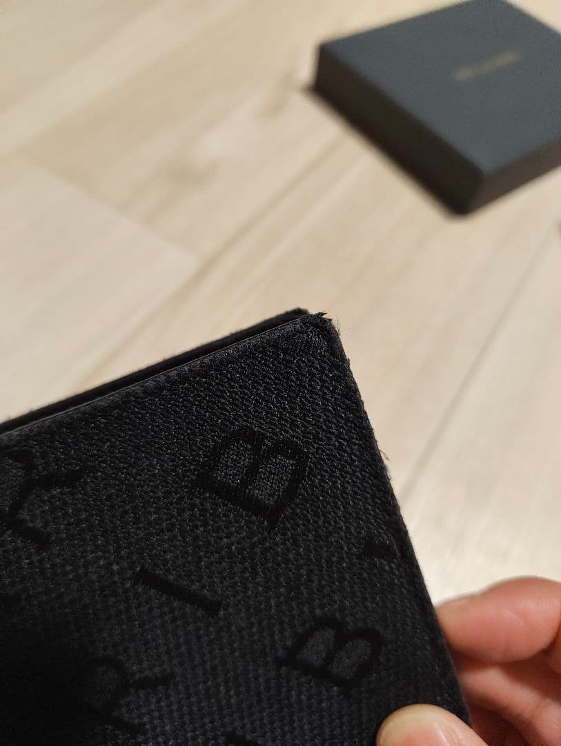 ルナさん専用【ほぼ未使用】BVLGARI ブルガリ ロゴマニア 二つ折り 箱付き