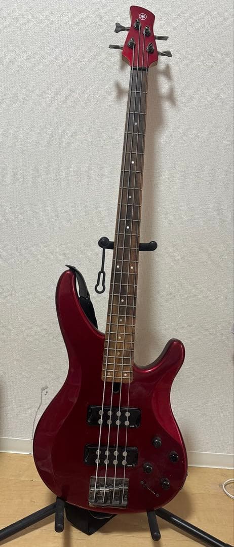 YAMAHA TRBX304 ベース Yamaha TRBX304 4-String Electric Bass White Rosewood Fretboard