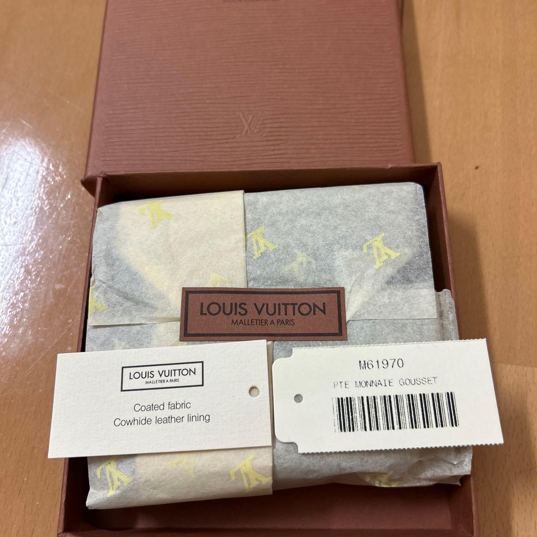 【新品未使用】LOUISVUITTONモノグラム ケース　箱袋付き